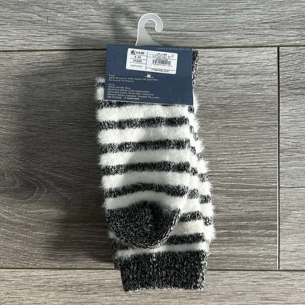 New Universal Thread Women’s Crew Boot Socks